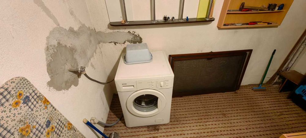 Продавам тристаен апартамент в кв. Опълченски