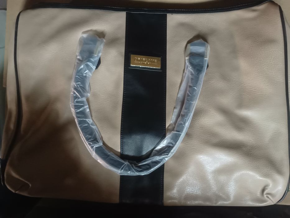 Geanta Oriflame laptop