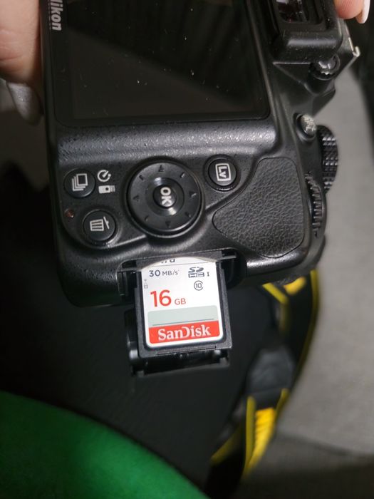 Фотоапарат Nikon D3300