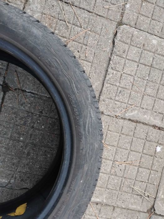 Продават се 4 бр. летни гуми