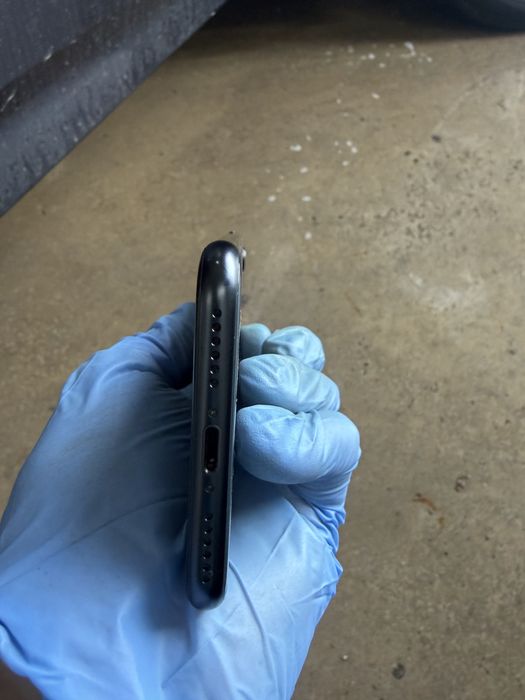 Iphone SE  2 64GB black