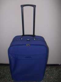 Troler mare SAMSONITE 70/45cm Toate functioneaza: Roti Fermoare Manere