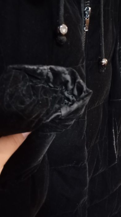 Черно зимно яке с качулка