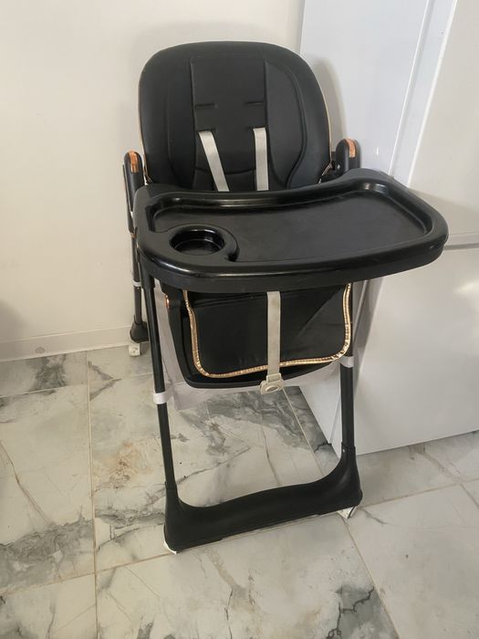 Măsuță bebe , folosita 2 luni !