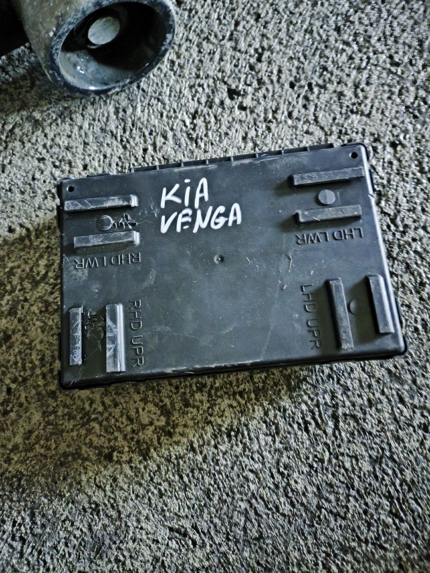 BCM модул за Kia Venga 1.4i