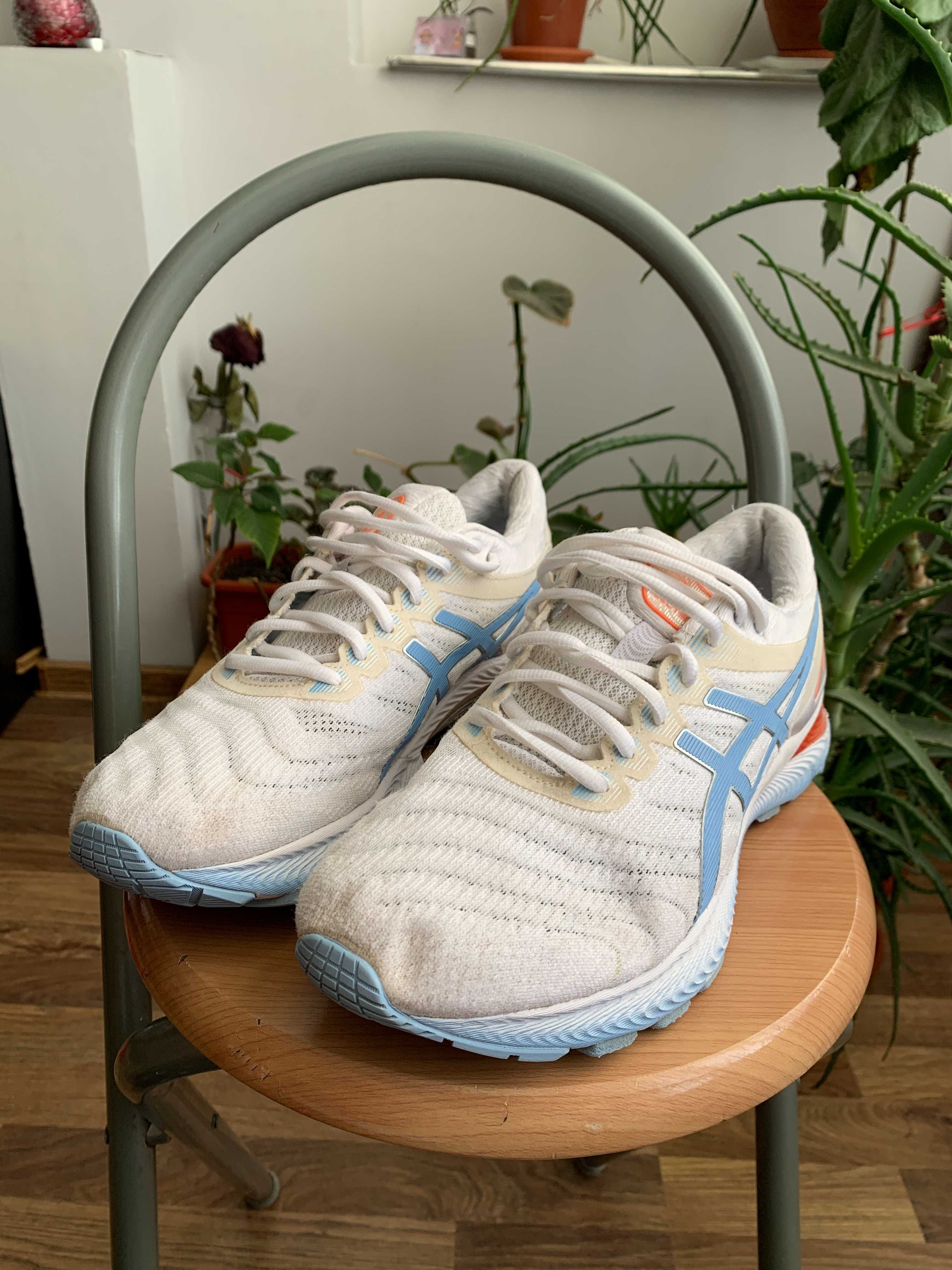 Asics Gel Nimbus 22 marimea 42