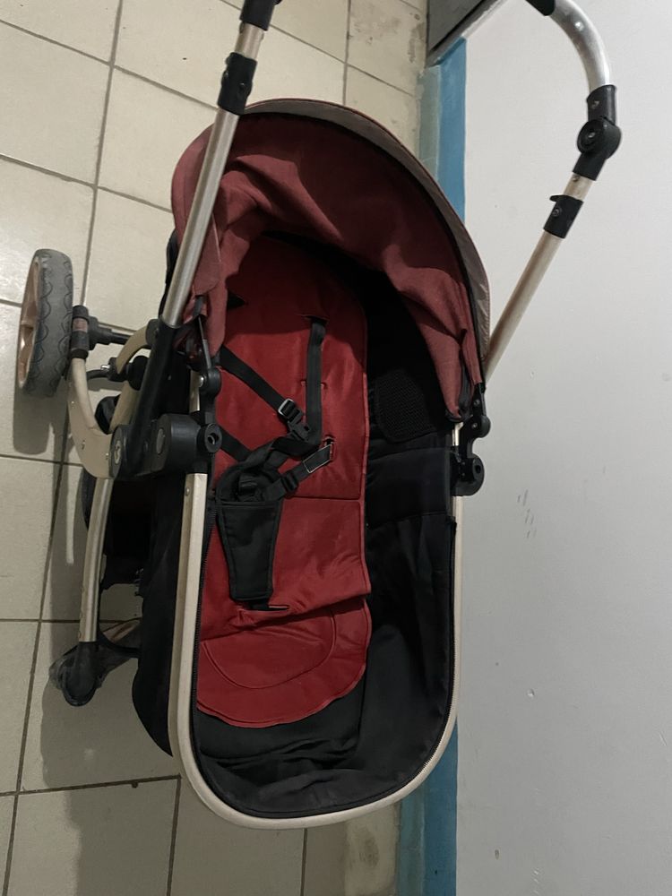 продам детскую коляску
