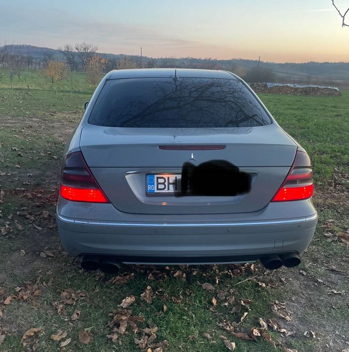 Vând Mercedez Benz E220 Avangarde