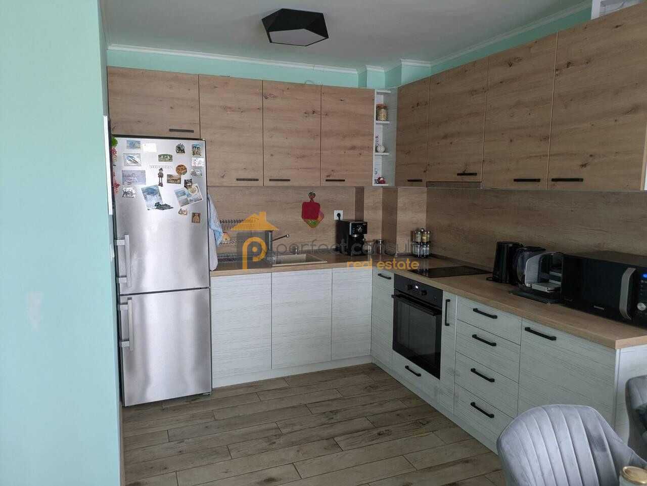 Продава се Тристаен апартамент в Пловдив, Христо Смирненски - 118 кв.м за 1806 €/кв.м - Снимка #2