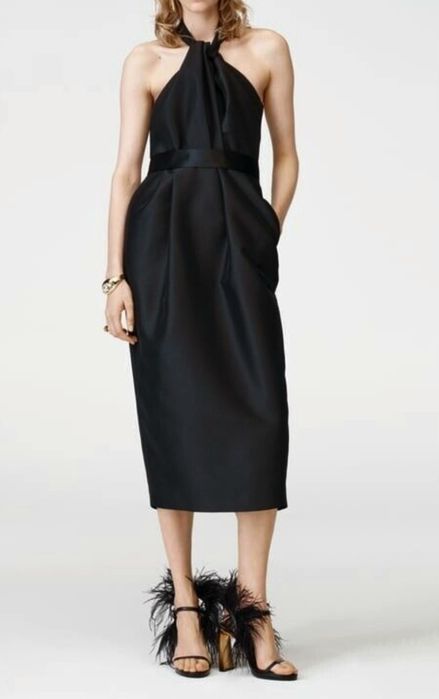 Rochie neagra Zara