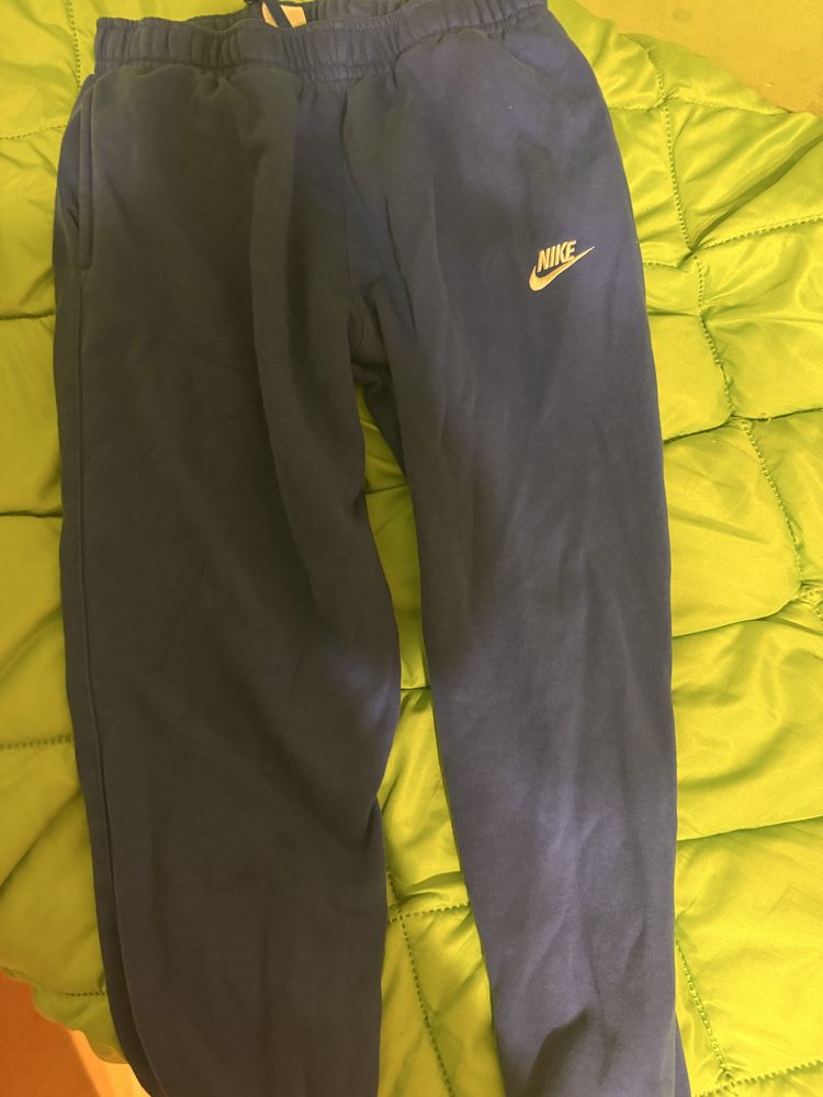 nike панталон M размер