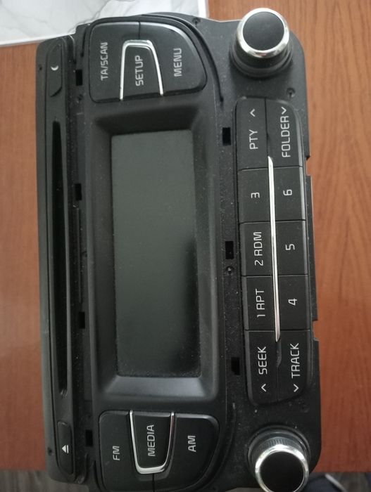 Продам магнитолу