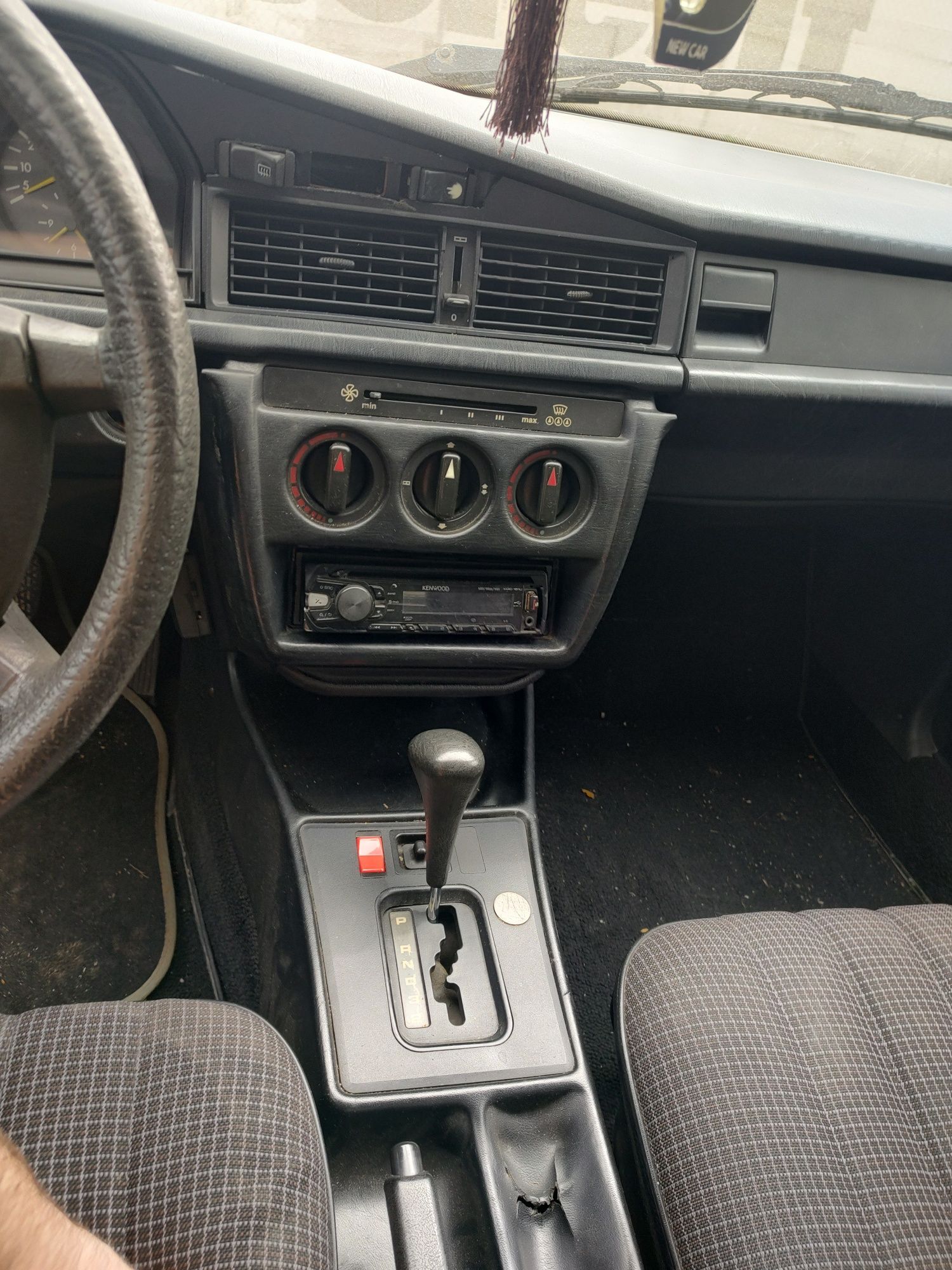 Mercedes Benz 190 Istoric