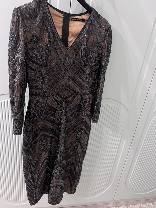 Красивое платье Isabel Garcia