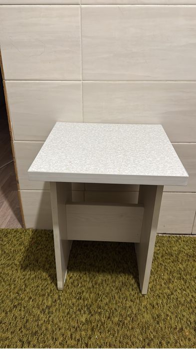 Продаются стулья кухонные