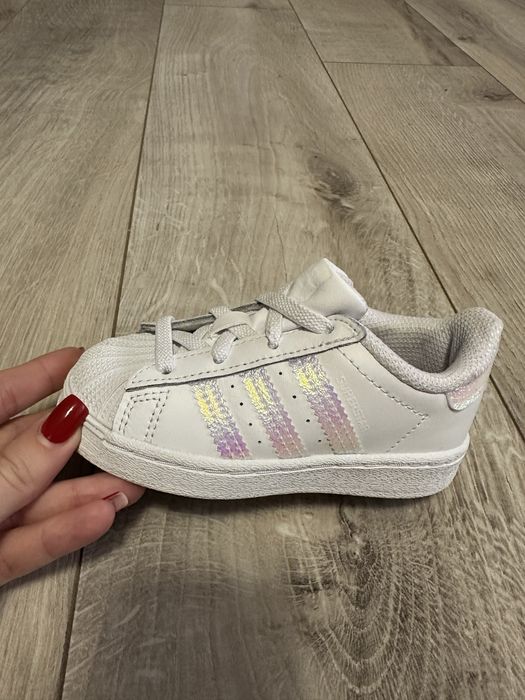 Бебешки маратонки Adidas - Superstar