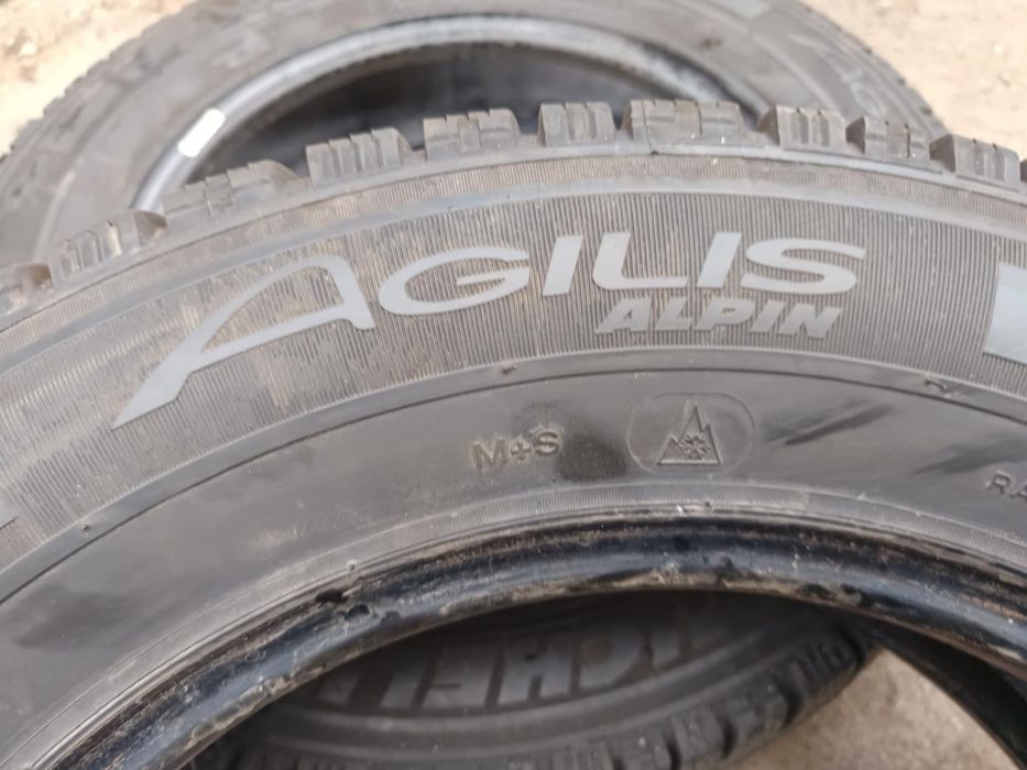 195/75/16 C. 2броя  Michelin Agilis Alpin.Гумите са в много добро съст