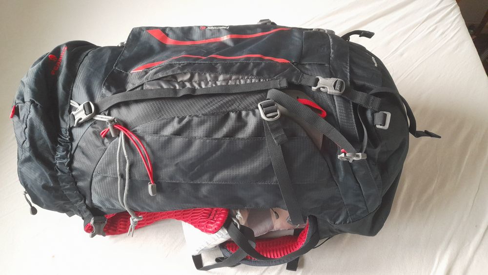 Ferrino finisterre 48l rucsac trekking, ca nou