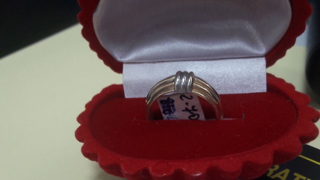 inel din aur de 14k(m2) staramanet