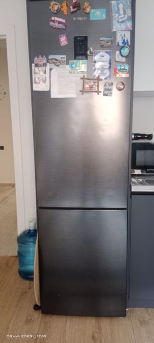 Продаю холодильник Samsung