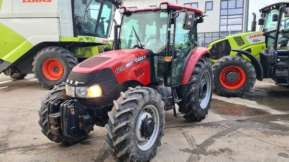 Tractor Case Farmall 105A