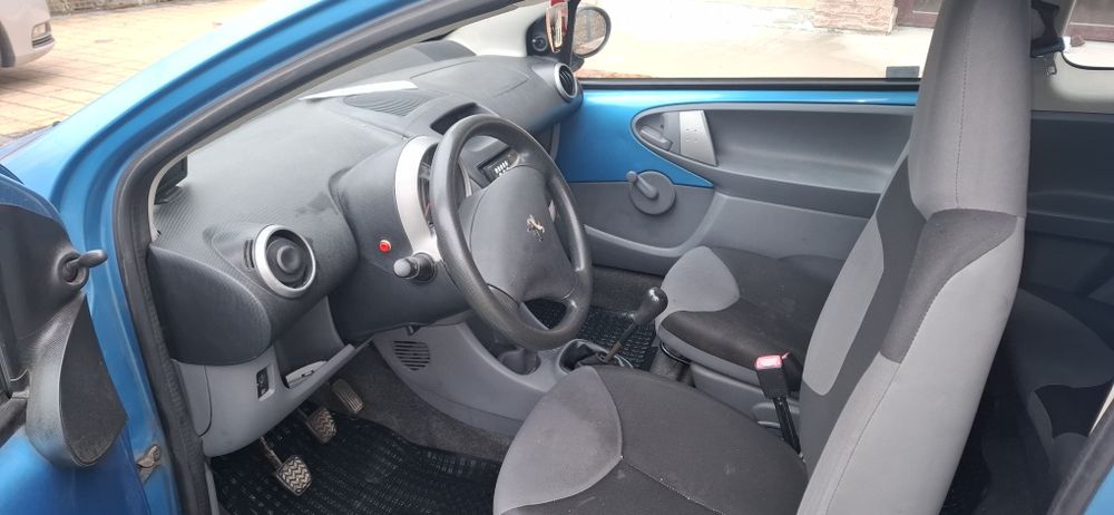 Masina Peugeot 107