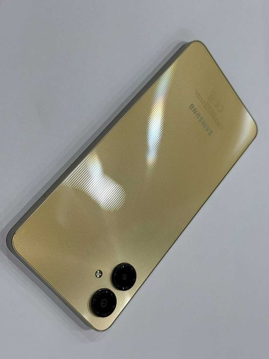 Samsung Galaxy A06 – 128GB / 6GB RAM – Gold