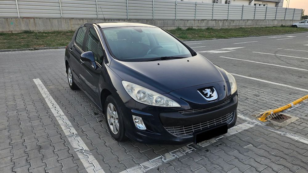 Peugeot 308 Mașină practică și fiabilă