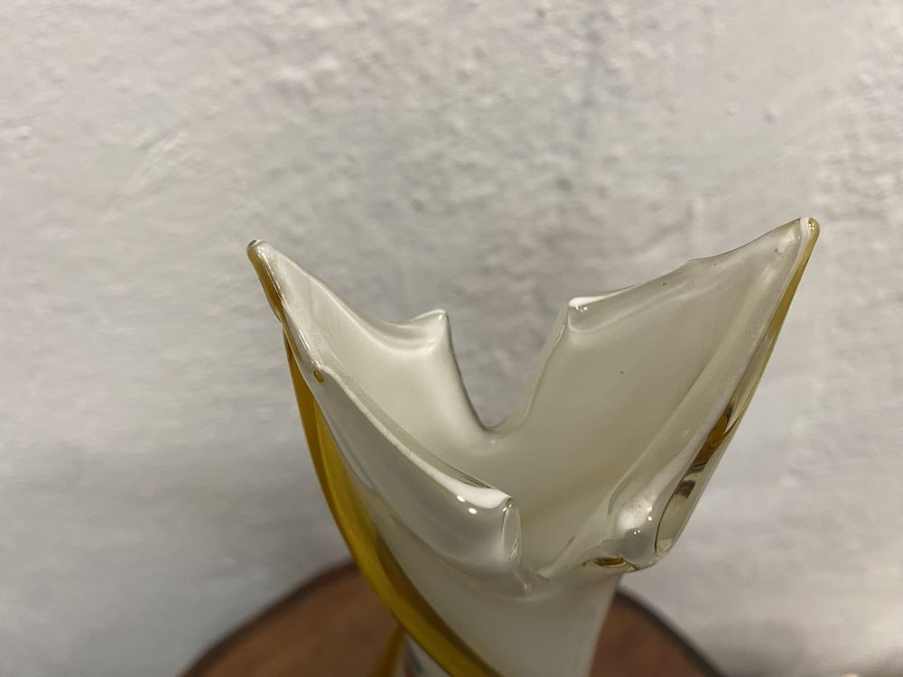 Италианска ваза от разтопено стъкло мурано