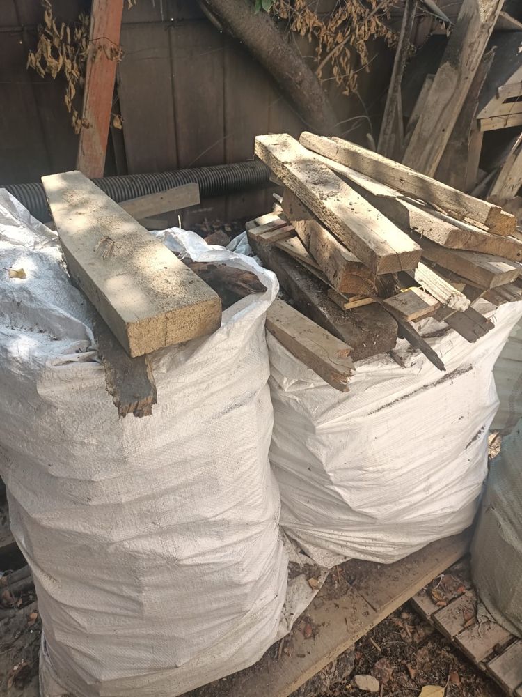Продам 14 мешков древисины