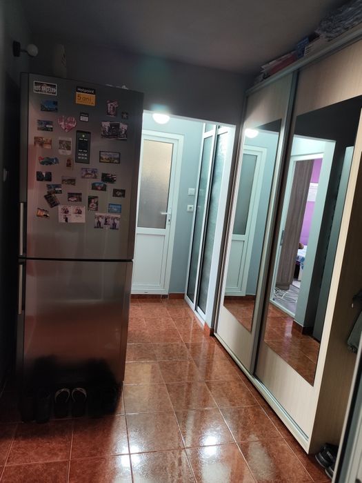 Vand apartament sau schimb cu casa