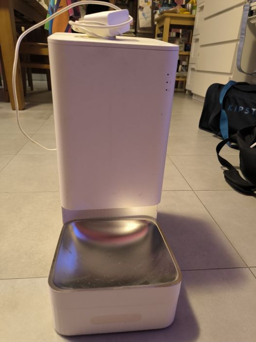 Xiaomi, автоматична котешка хранилка