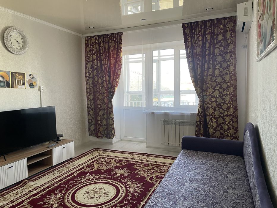 Сдаётся в аренду 1-комнатная квартира: 10 мкрн 25 дом