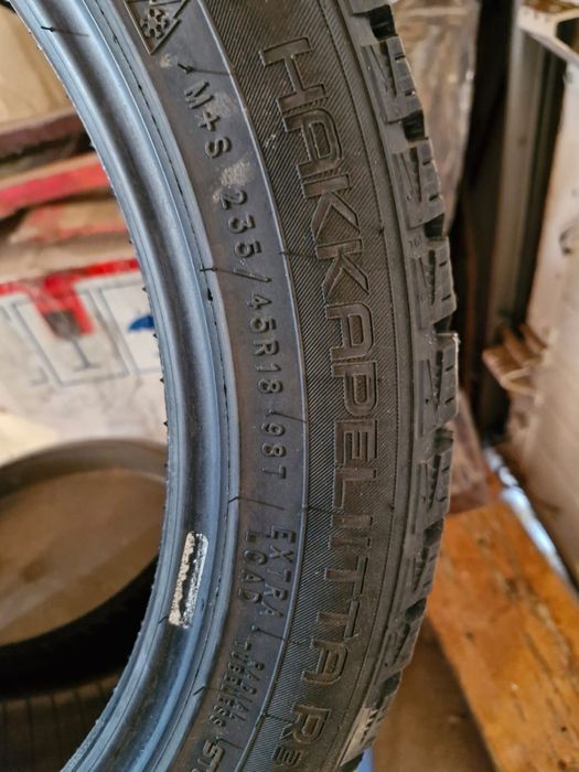 Продам зимние шины