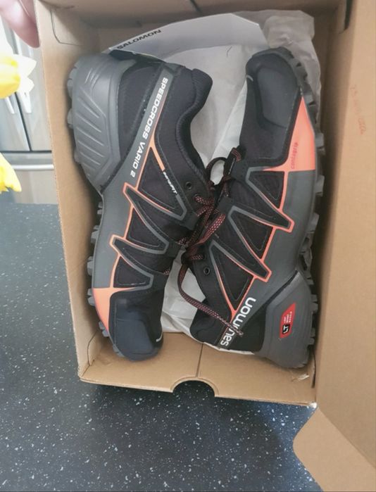 Adidasi Salomon 40,5