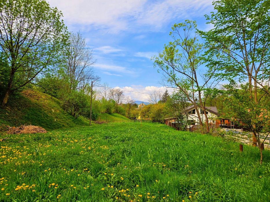 Teren intravilan Petrosani, pentru o casa, acces asfalt, central!