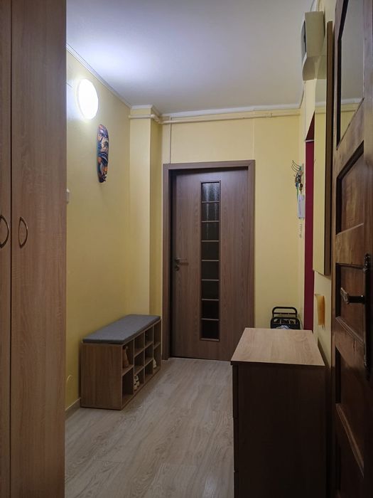 Vand apartament 3 camere