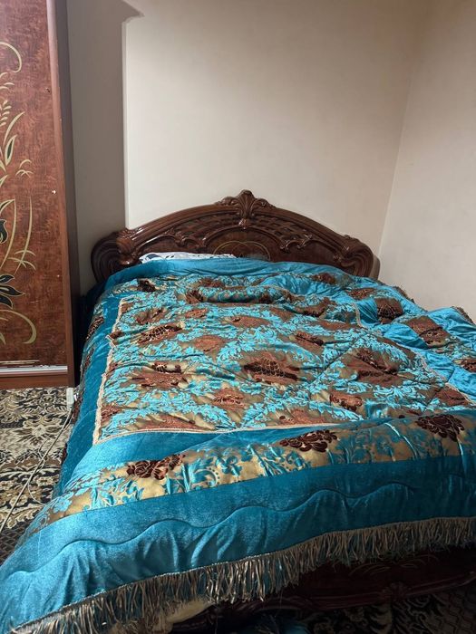 Спальный гарнитур сотилади