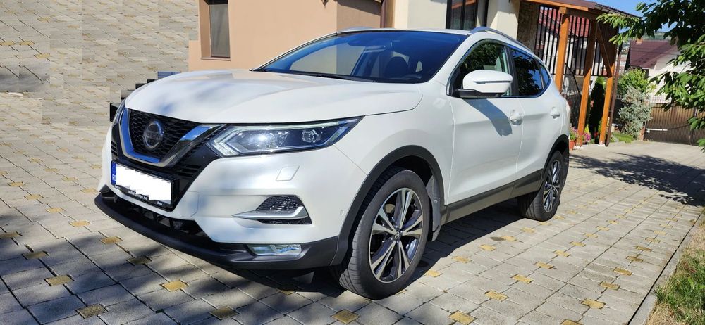 Nissan Qashqai 1.3 DIG-T, Tekna Navi 360°, alb perlat, Suedia