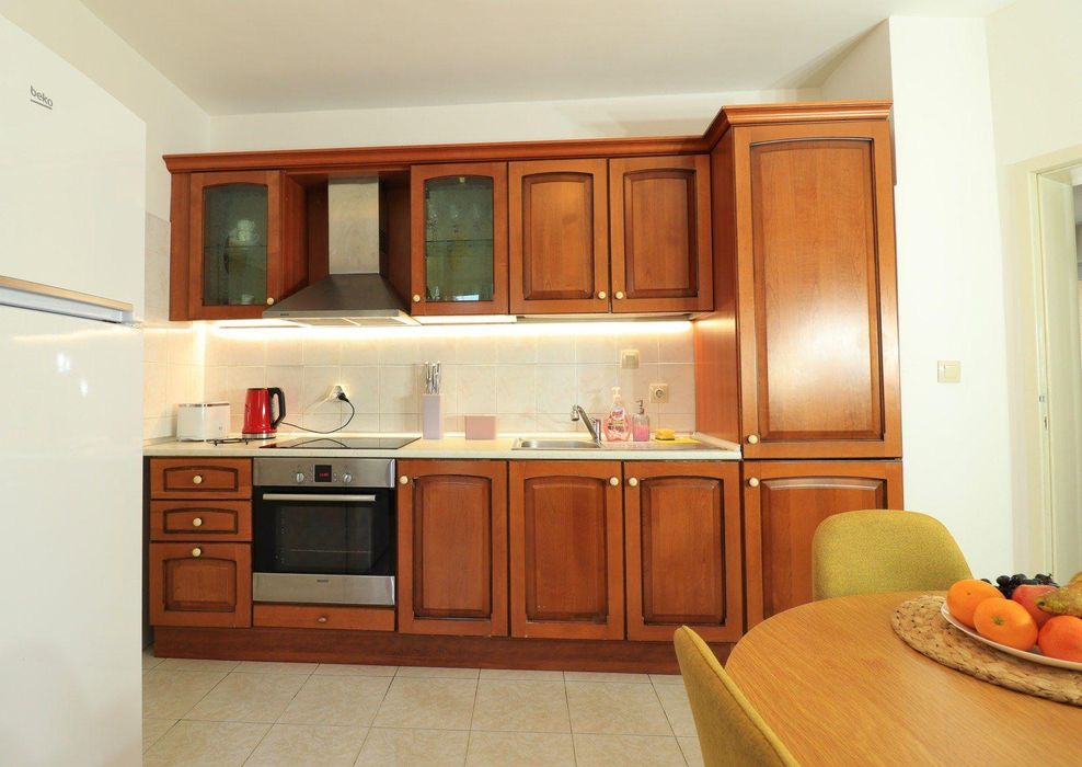 Модерна Къща, под наем, с. Равда