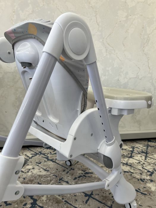 Детский стульчик для кормления