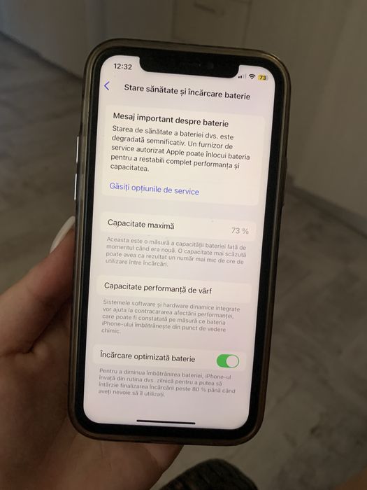 Vand iphone 11 pro gold