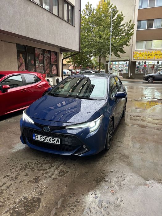 Inchiriez masini hybrid BOLT UBER