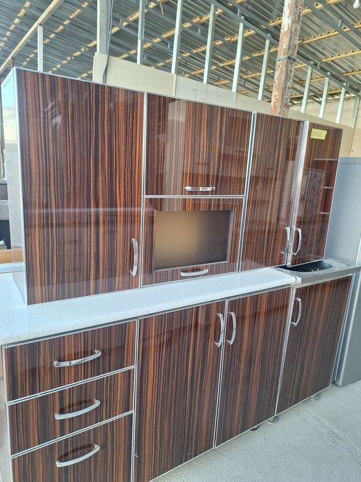 Срочно продам Кухонный гарнитур цены в описание