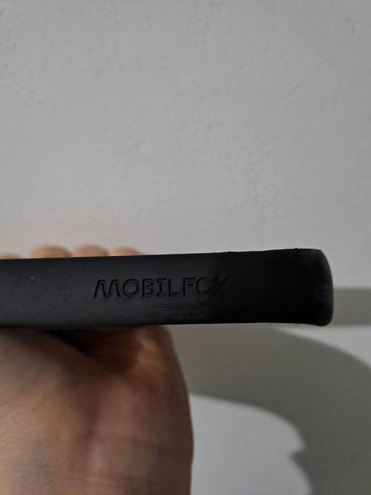 Vând husă mobilfox pentru Redmi Note 11