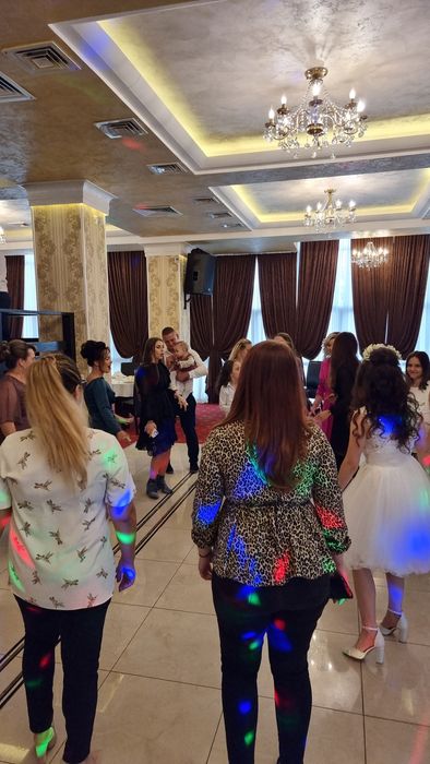 DJ si solist/Foto/Nunti/Cumetrii/zile de nastere si petreceri private
