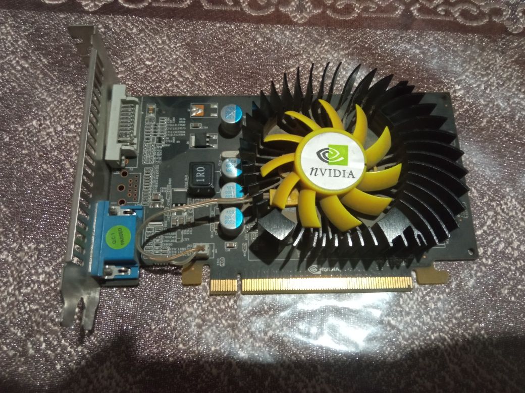 Vedio karta NVIDIO 512 lik ddr2