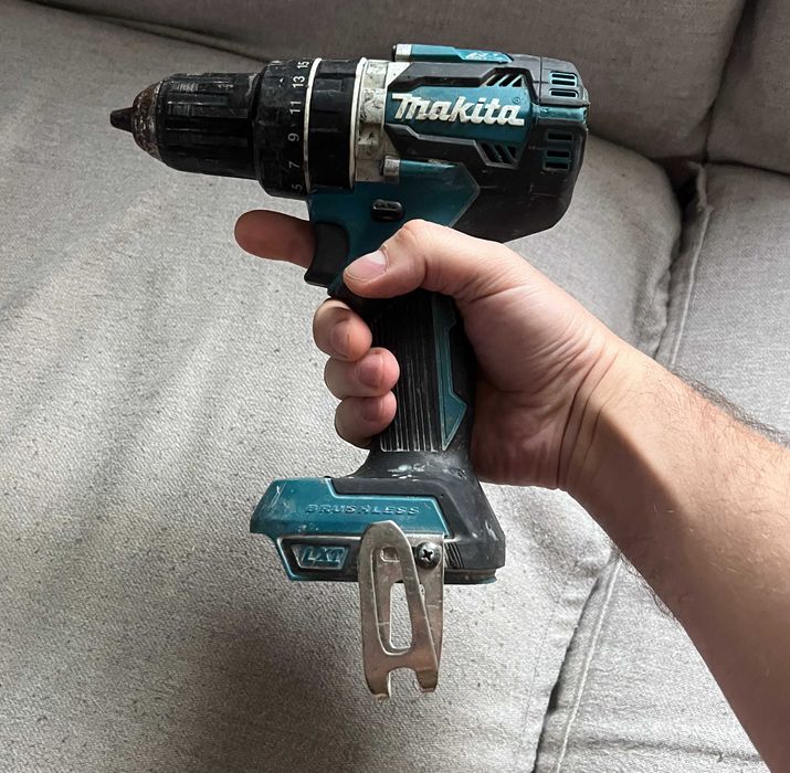 Makita DHP484 LXT 18V brushless functional defect comutator doar corp