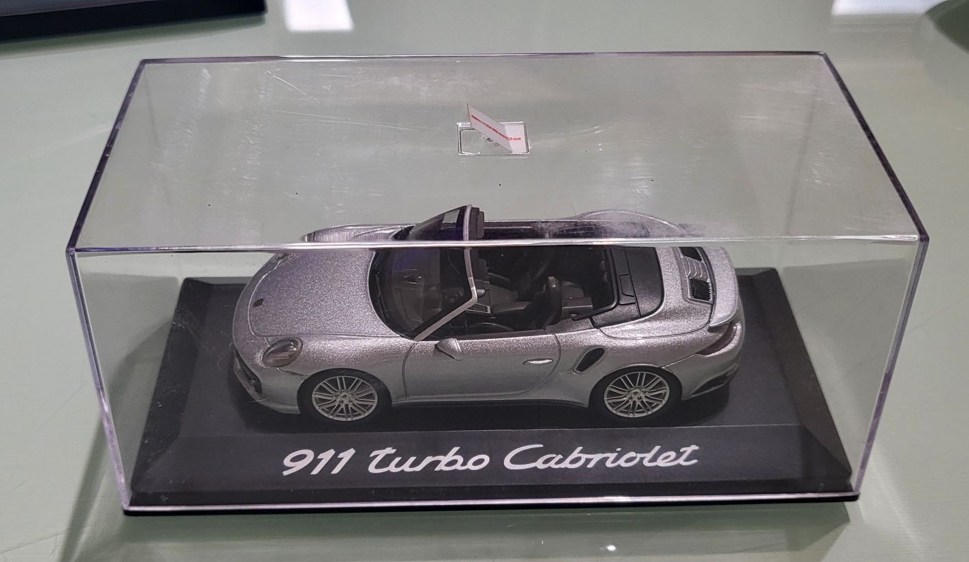 Machetă Porsche Turbo Cabriolet