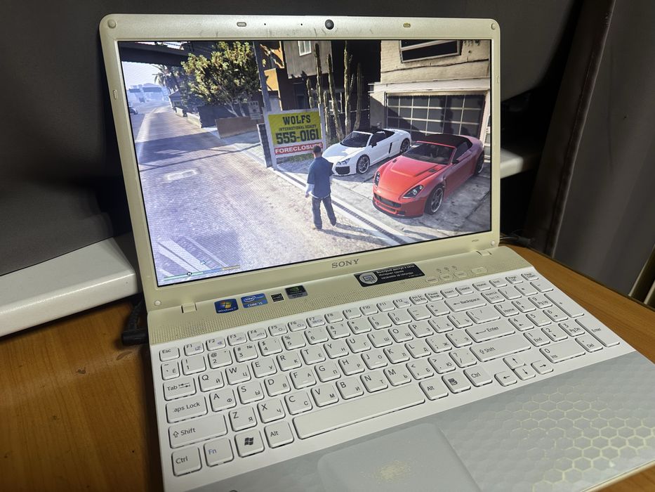 Рабочий ноутбук в отличном состоянии